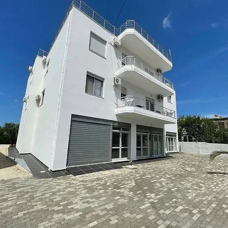 Apartment Endi By Orikum